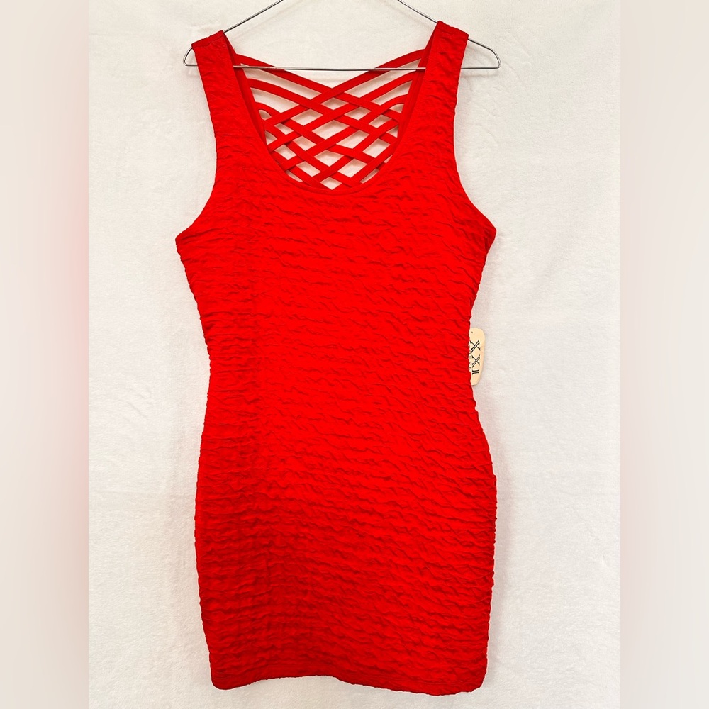 Forever 21 Women’s Textured Red Fitted Mini Dress Size Large